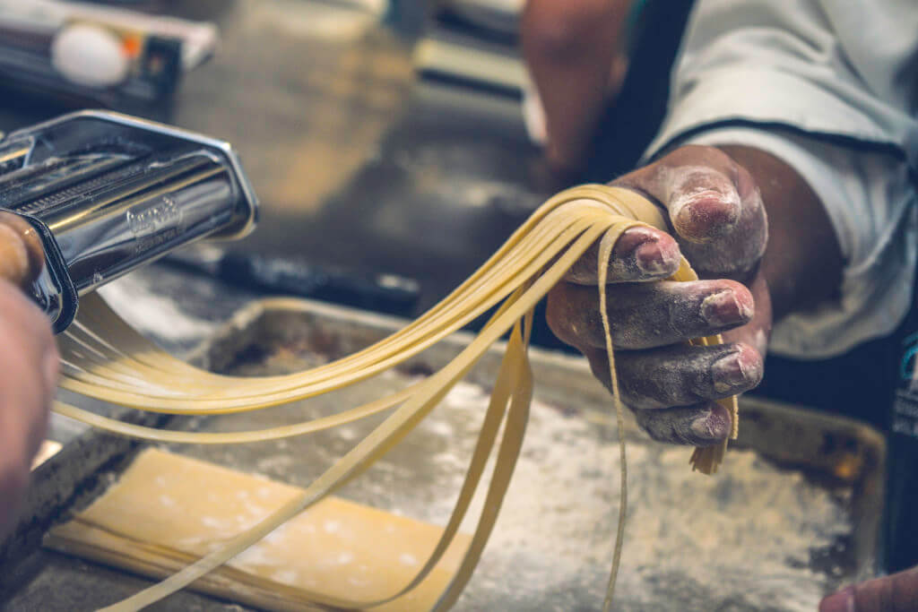 chef-making-pasta