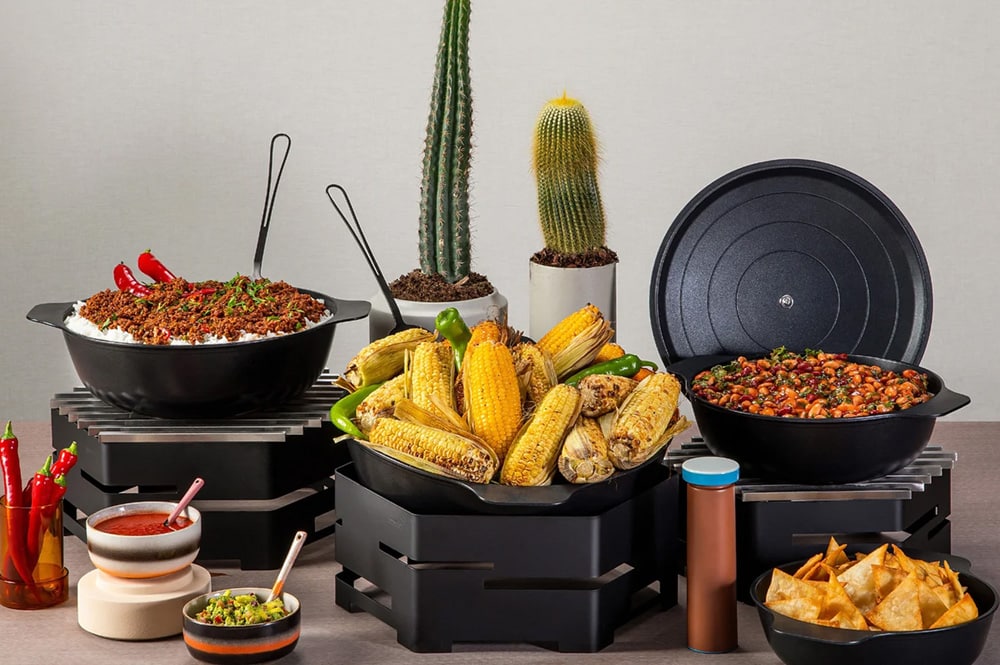 Creative Buffet Layouts and Designs - Mexican Night serving station - Rosseto