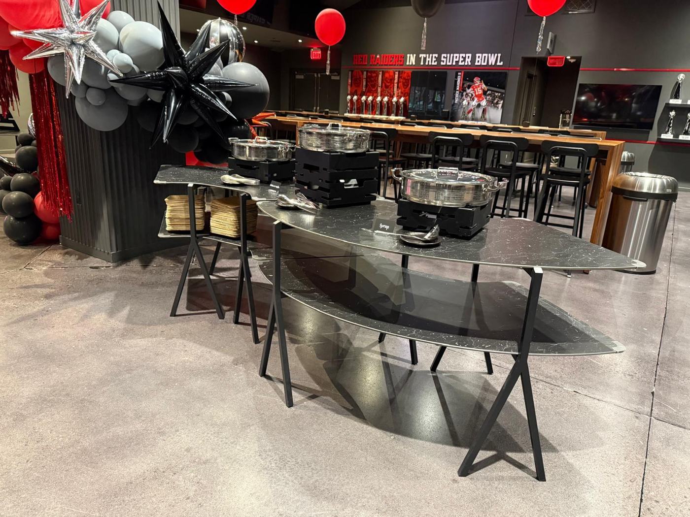 Modulite station with chafing pots at a club event